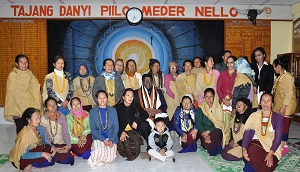 The Governor of Arunachal Pradesh Shri V. Shanmuganathan with the member of Tajang Danyi Piilo members in the Meder Nello at Zero, Lower Subansiri District on 1st January� 2017.